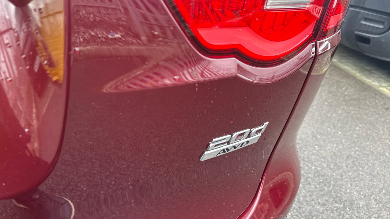 Jaguar F-Pace 2.0d Portfolio 5dr Auto AWD Diesel Estate